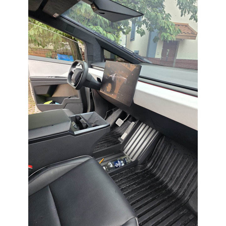 Tesla Cybertruck Foundation Series 2024 – zarejestrowany w Polsce