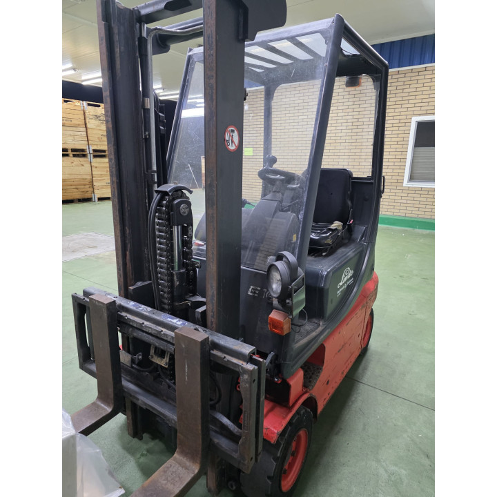 Linde E16P – Wózek widłowy elektryczny – 1998 rok