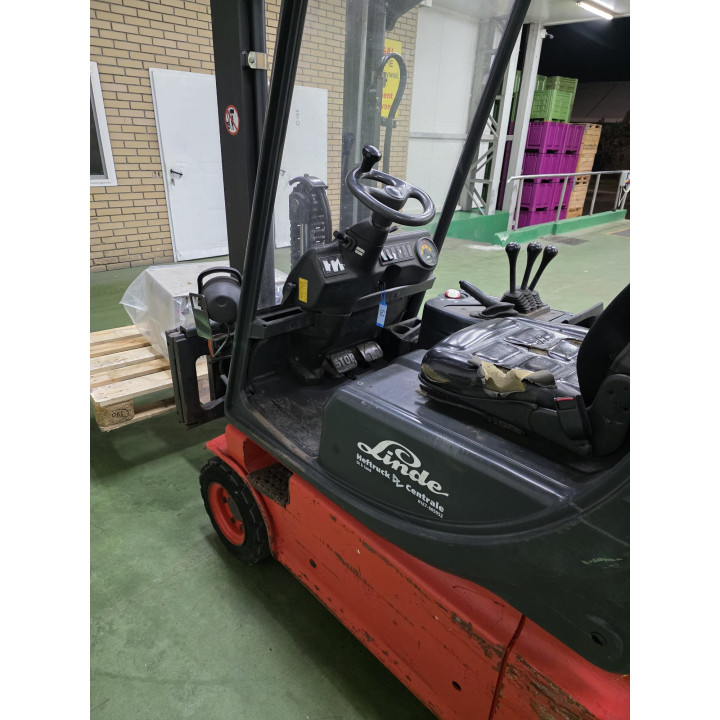 Linde E16P – Wózek widłowy elektryczny – 1998 rok