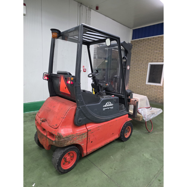 Linde E16P – Wózek widłowy elektryczny – 1998 rok