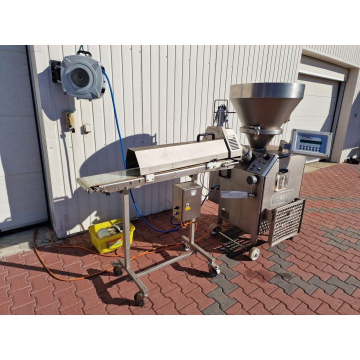 VEMAG R 500 Vacuum Filler | 2004 | 5.7 kW | with Conveyor