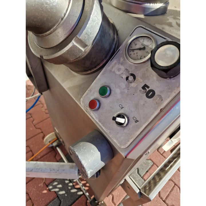 Nadziewarka próżniowa VEMAG R 500 | 2004 | 5,7 kW | z przenośnikiem