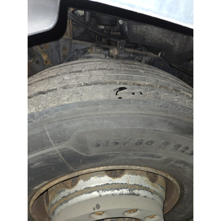 Iveco Eurocargo 330 Chłodnia Winda Strali izoterma 19 tons uszkodzone