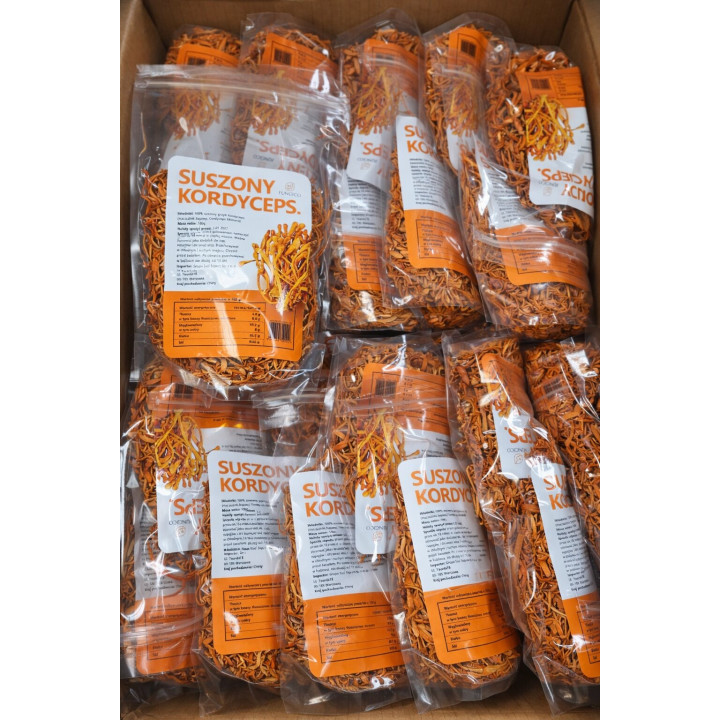 Premium dried Cordyceps Militaris mushrooms (100g). Vacuum-packed for freshness. Ideal for soups, tea and cooking. Bulk stock av