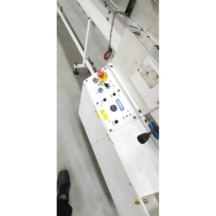 Redpack Packer 304 – Maszyna pakująca typu flow pack – używana